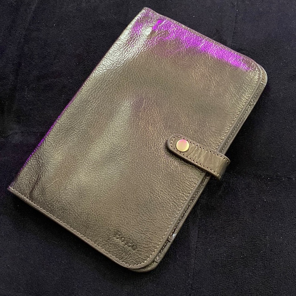 Green leather BoBo Bag clutch wallet